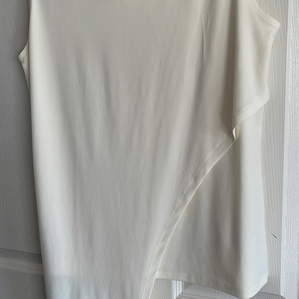 Express Asymmetrical Top - Picture 3 of 6